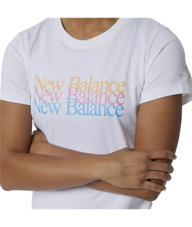 Camiseta New Balance Essentials Celebrate W Branco