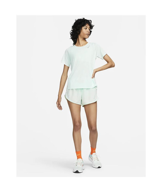 Pantalones verdes cortos de running Nike...