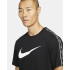 Camiseta negra Nike Sportswear Repeat Hombre