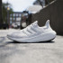 Chaussures de Running adidas Ultraboost Light