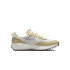 Sapatilhas Nike Mulher Waffle Debut Bege