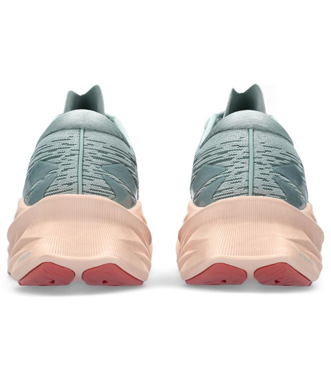 Chaussures de Running ASICS Novablast 3 Femme...