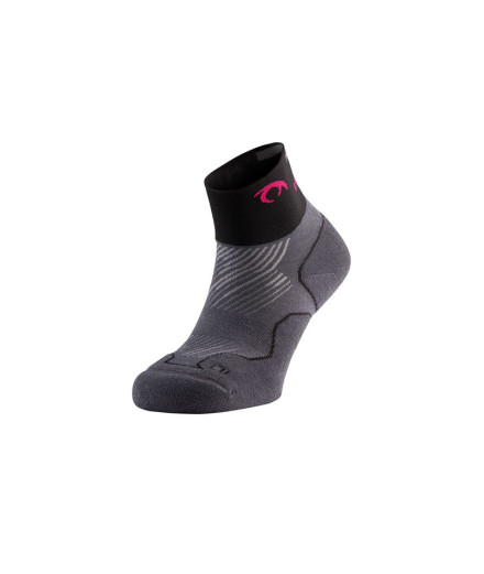 Chaussettes de Running Lurbel Distance Trois Marengo/Fuchsia Chaussettes de Running Lurbel Distance Trois Marengo/Fuchsia