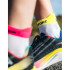 Calcetines de Running Compressport Pro Racing v4.0 Run Low Blanco/Amarillo/Rosa