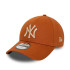 Gorra New Era League Essential 9FORTY New York Yankees Marrón