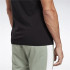 Camiseta Reebok Homem Logótipo linear da série Graphic Preto