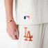 Camiseta New Era LA Dodgers League Essential Oversized Crema