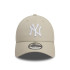 Gorra New Era League Ess 9FORTY New York Yakees Crema Mujer