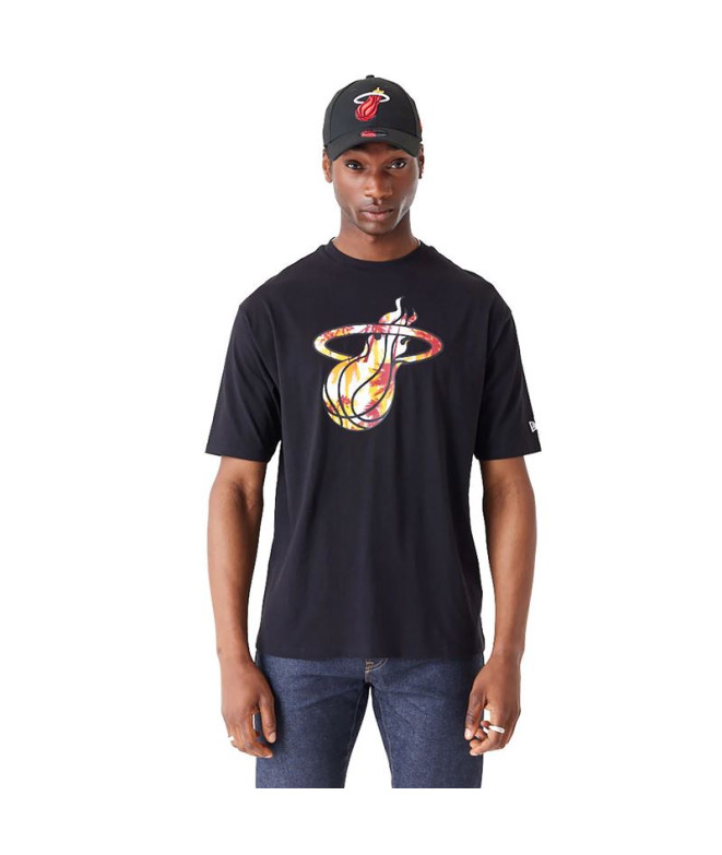 Camiseta New Era Oversized Miami Heat NBA Large Infill Preto