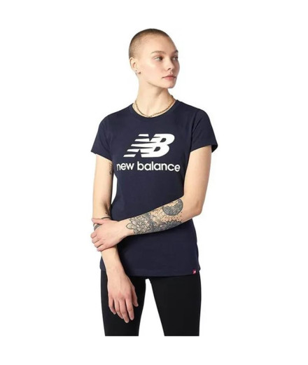 Camiseta New Balance Essentials Stacked Logo Cotton...