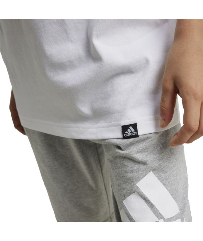 Camiseta adidas Infantil Gráfico de mesa...