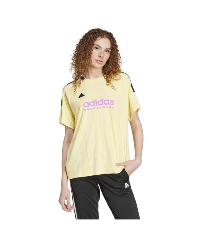Camiseta adidas Mulher Tiro Cut 3 Stripes...