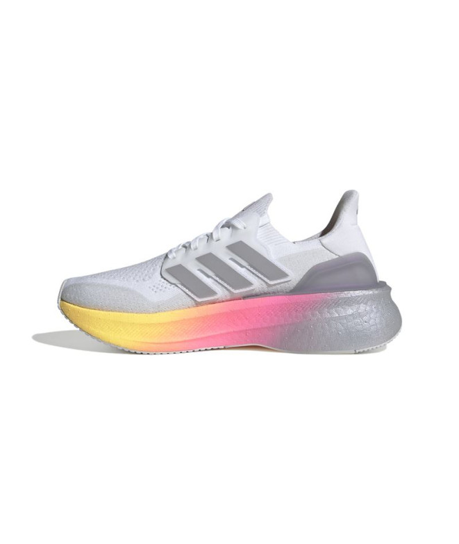 Chaussures de Running adidas Ultraboost 5 Femme...