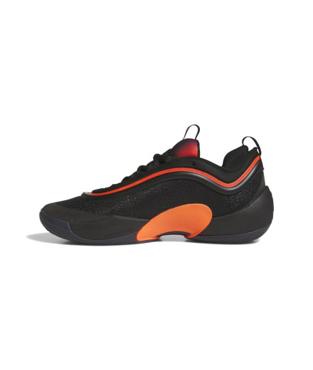 Chaussures Basket-ball adidas extrait du numéro 5 de... 2