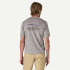 Camiseta de Montanha Patagonia Cool Daily Graphic Homem Cinza Pluma