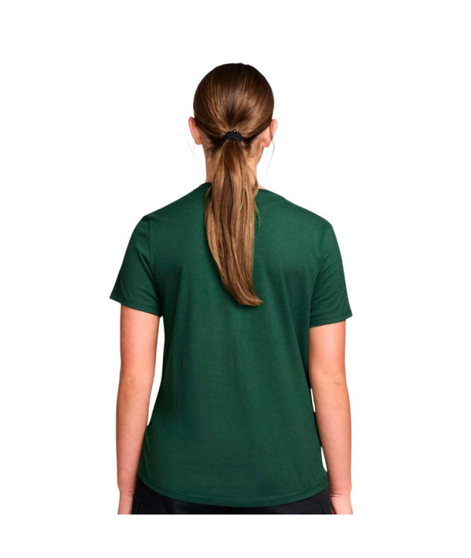 Camiseta Nike Sportswear Club Essentials...