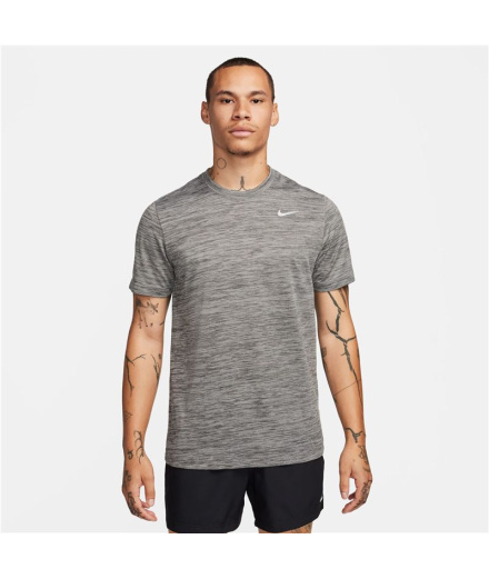 T-shirt de Fitness Nike Dri-Fit Fitness T-Shirt Homme Gris