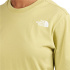 Camiseta The North Face Relaxed Redbox Mulher Verde claro
