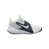 Chuteiras de basquete Nike Team Hustle D 12 Infantil brancas