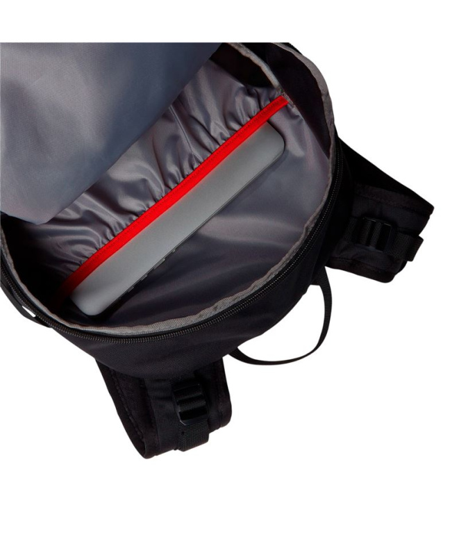 Mochila Montanha The North Face Basin 24 preta