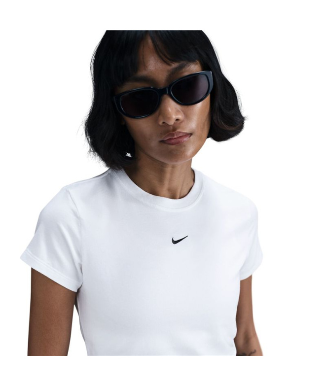 Camiseta Nike Sportswear Chill Knit Cropped...