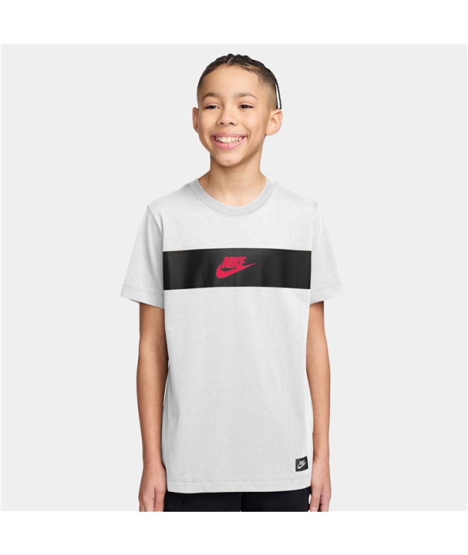 Camiseta Infantil Nike Sportswear branca