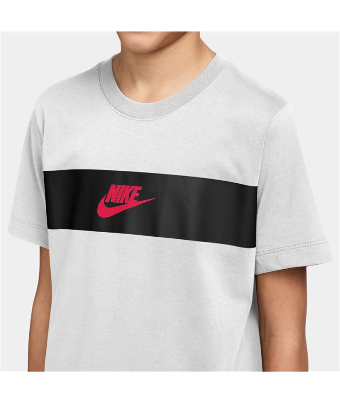 Camiseta Infantil Nike Sportswear branca