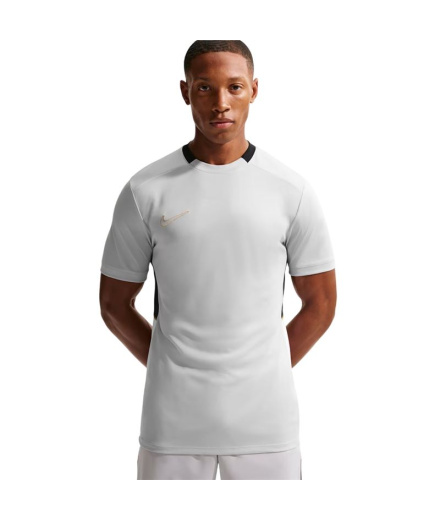 Camiseta Futebol Nike Academy Dri-Fit de manga curta...
