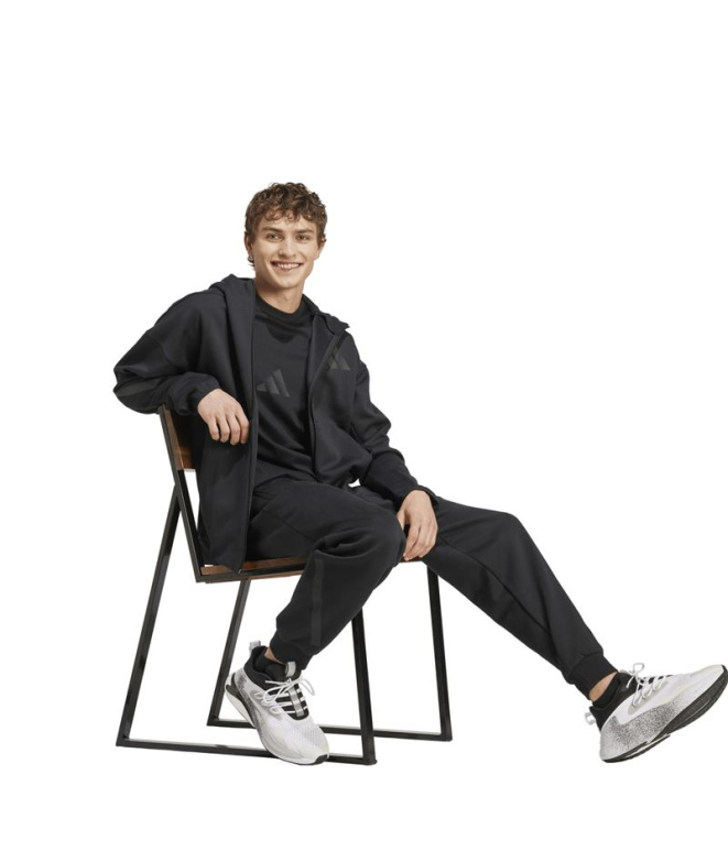 Casaco adidas ZNE com zíper frontal completa...