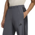Calça Homem adidas 3 Stripes Regular Fit cinza tamanho 6