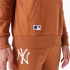 Sweat marron New Era League Essential oversize des Yankees de New York