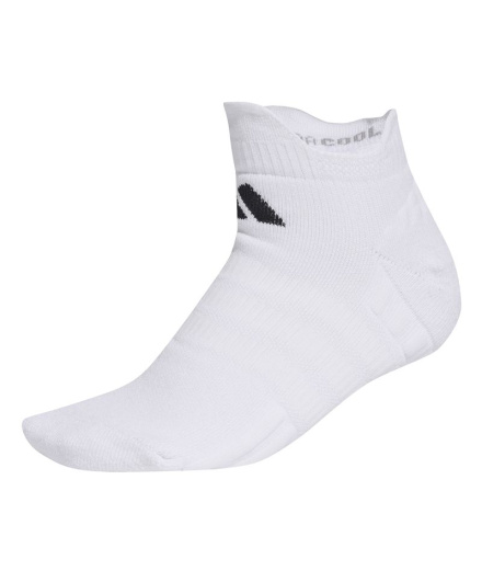 Baskets basses adidas Tennis blanches Chaussettes noires