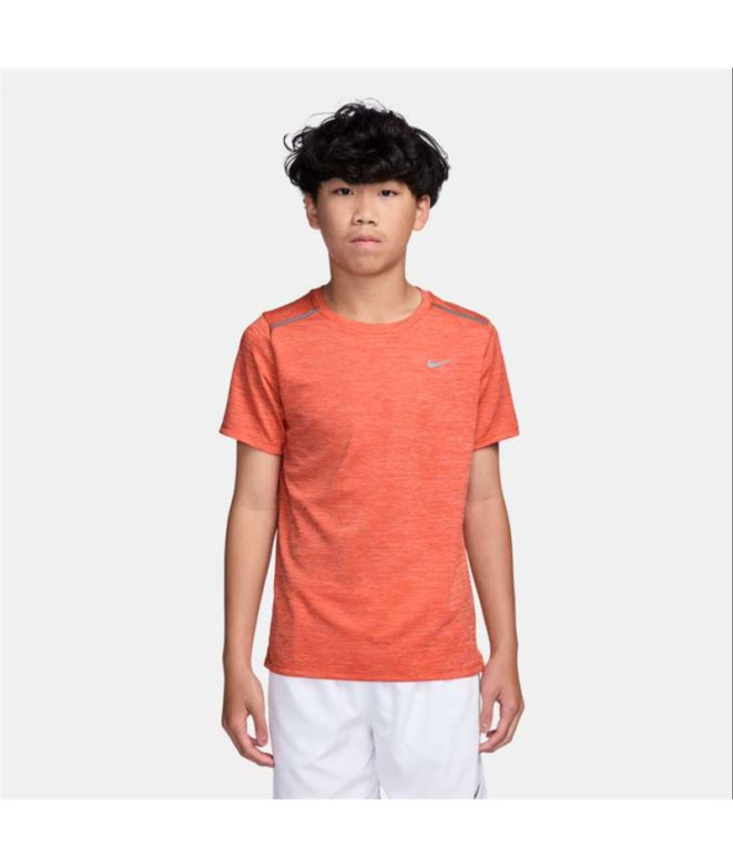 Camiseta Nike Dri-FIT para crianças maiores,...