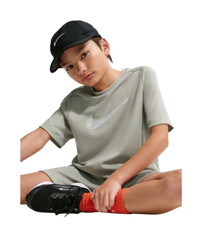 Camiseta treino Nike Dri-FIT para crianças...