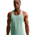 Camiseta Homem Nike DF Fast Running cinza e verde.