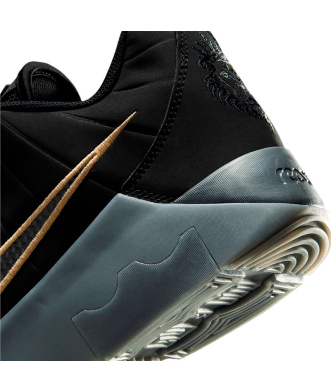 Chaussures Basket-ball noires Nike Lebron...