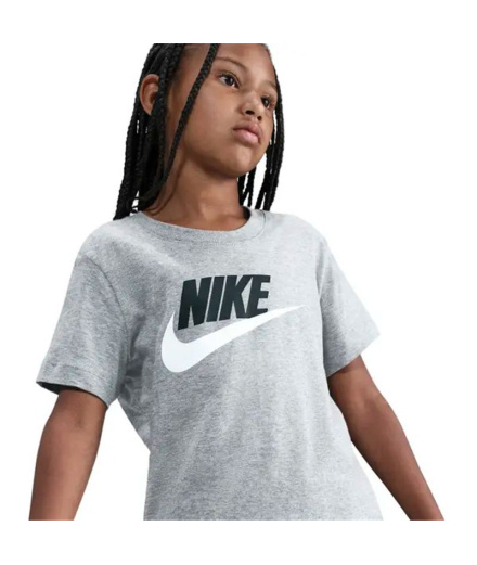 Camiseta Nike Nsw Tee Futura Hbr Infantil Gris
