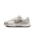 Chaussures Nike Nike V5 Runner Suede 2 Femme
