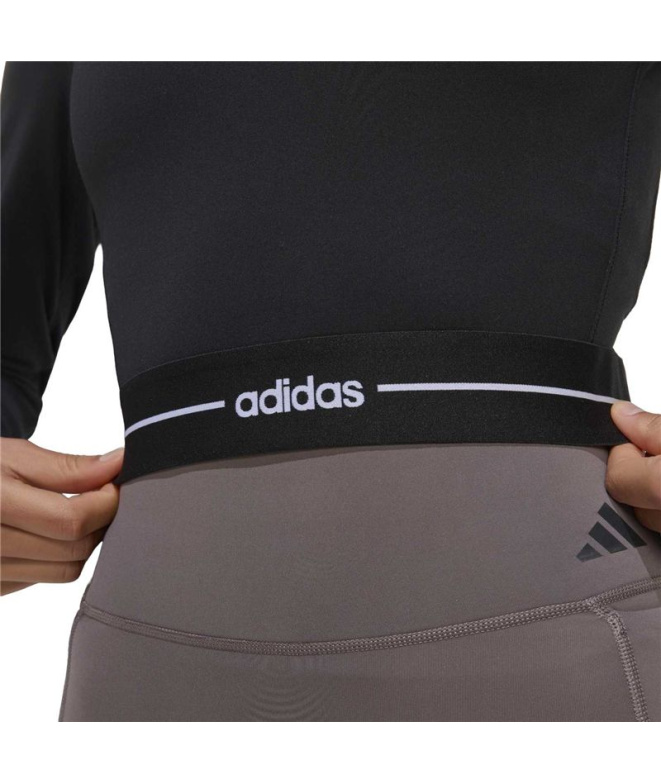 Camiseta Mulher adidas Q1 Hyg Ls Fitness preta.