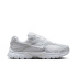 Chaussures blanches Nike V5 Rnr Femme