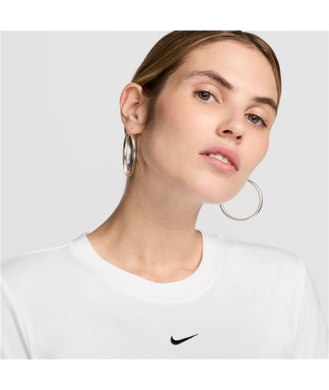 Camiseta Mulher Nike Sportswear Chill Knit, branca