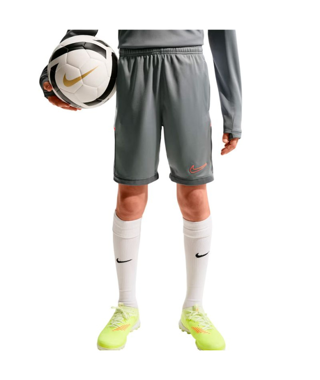 Calça Futebol Nike DF ACD25 KP 7In Infantil cinza.