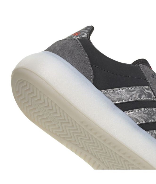 Chaussures Enfant adidas Barreda Decode J noires