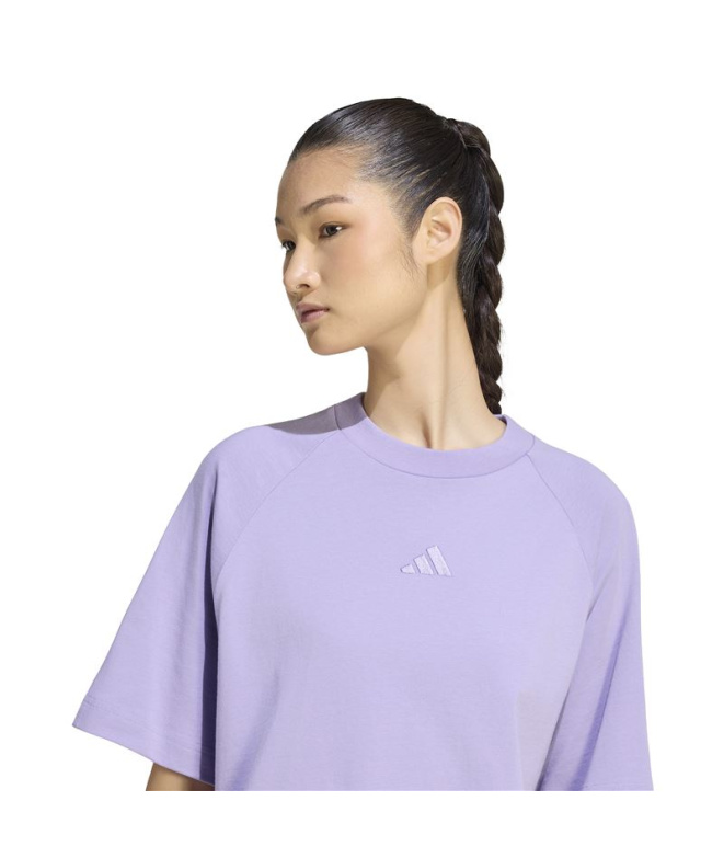 Camiseta Mulher Adidas com logo pequeno, lilás.