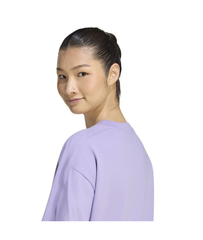 Camiseta Mulher Adidas com logo pequeno, lilás.